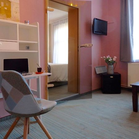 Strandhotel Villa Louisa & Appartementhaeuser Villa Josephine Und Villa Christine 줄리우스루 객실 사진