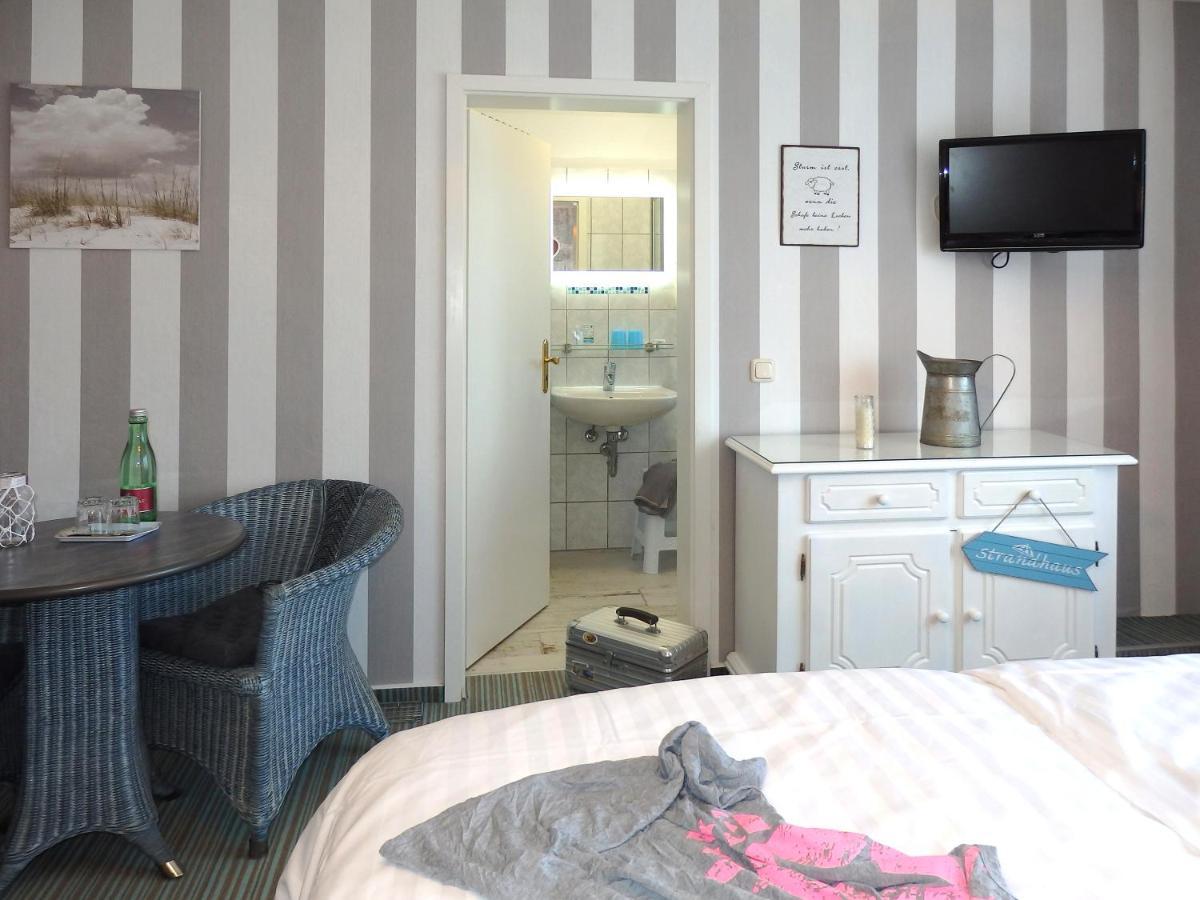 Strandhotel Villa Louisa & Appartementhaeuser Villa Josephine Und Villa Christine 줄리우스루 외부 사진