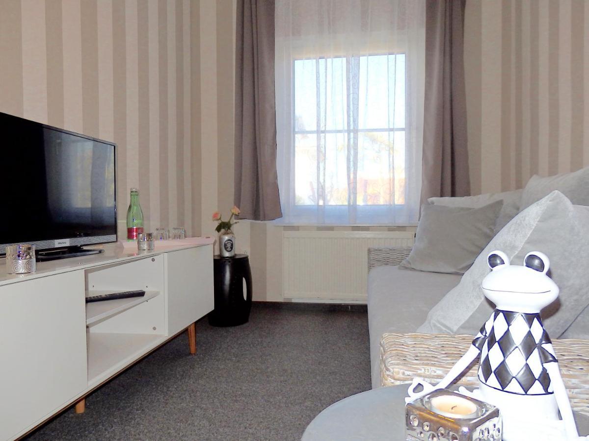 Strandhotel Villa Louisa & Appartementhaeuser Villa Josephine Und Villa Christine 줄리우스루 외부 사진