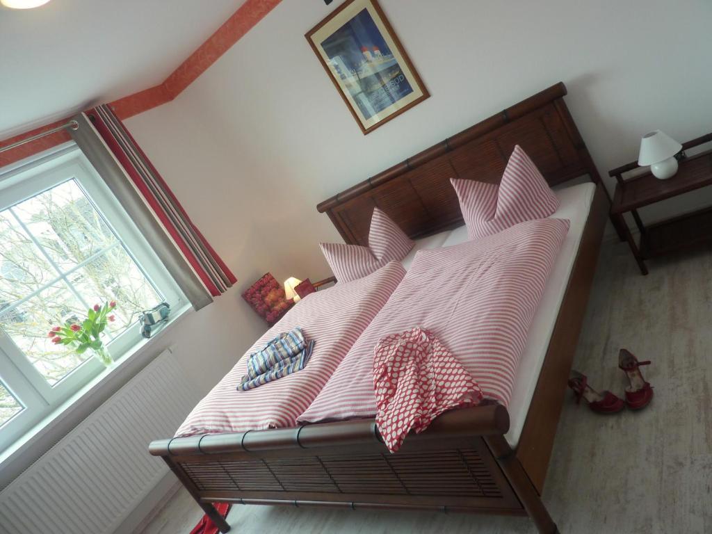 Strandhotel Villa Louisa & Appartementhaeuser Villa Josephine Und Villa Christine 줄리우스루 외부 사진