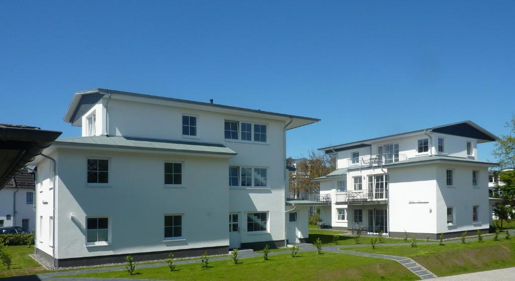 Strandhotel Villa Louisa & Appartementhaeuser Villa Josephine Und Villa Christine 줄리우스루 외부 사진